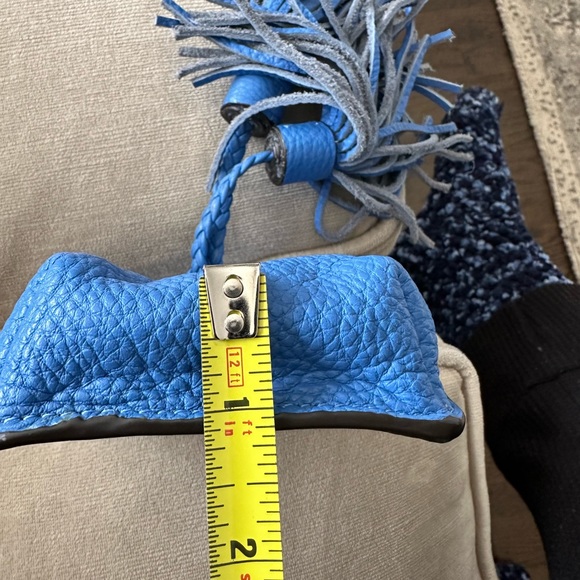 Rebecca minkoff cell phone crossbody 26 inch drop like new - Picture 3 of 6